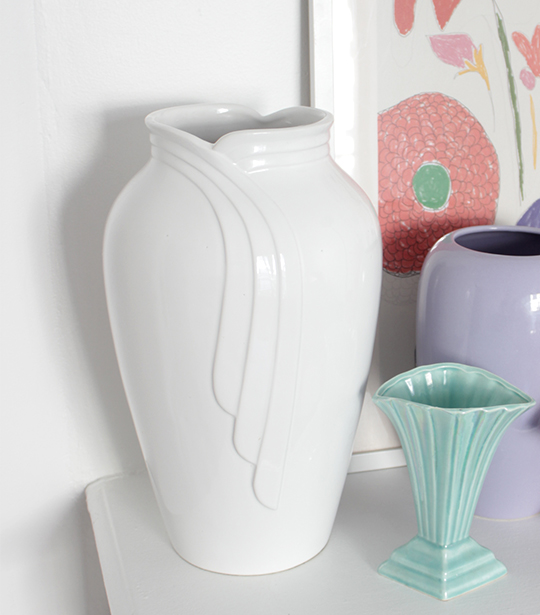 Petit vase déco design allongé uni et brillant Iliade Mix